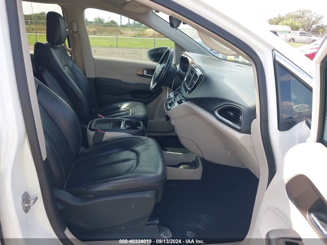 Chrysler Pacifica Touring L 2018 2C4RC1BG1JR120511 Image 5