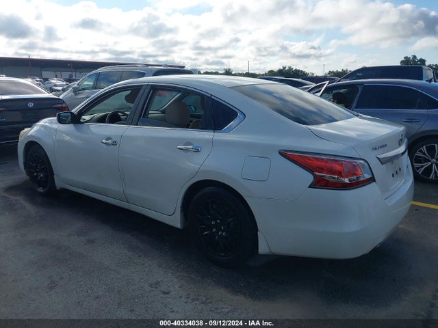 Nissan Altima 2.5 S 2014 1N4AL3AP5EN368957 Image 3