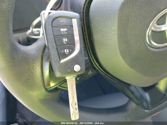 JTDEPRAE3LJ047120 Toyota COROLLA LE