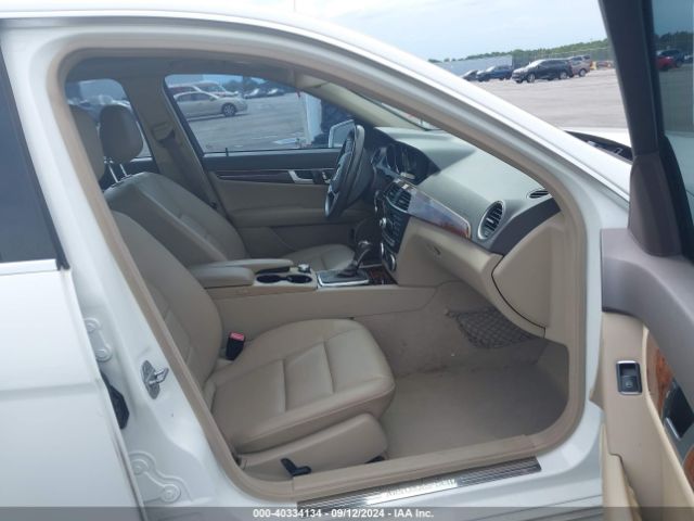 WDDGF8AB0ER316339 Mercedes-Benz C 300 Luxury 4matic/sport 4matic