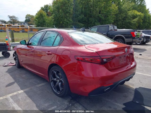 ZARFAECN6J7578145 Alfa Romeo Giulia Ti Sport Rwd