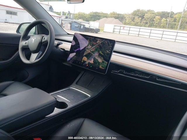 2022 TESLA MODEL Y 7SAYGDEF7NF312802 Photo 4
