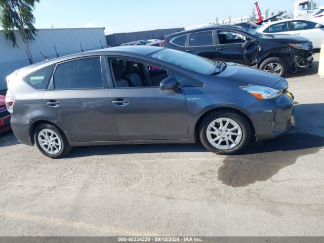 JTDZN3EU6FJ025817 Toyota Prius V Three