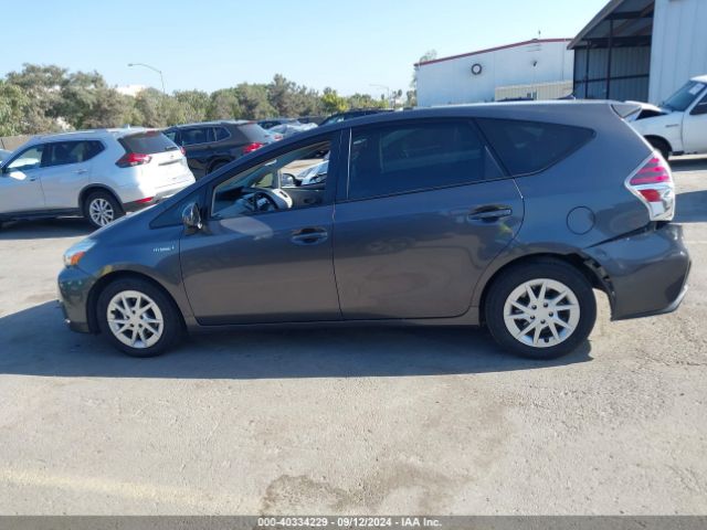 JTDZN3EU6FJ025817 Toyota Prius V Three