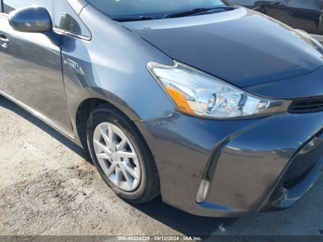 JTDZN3EU6FJ025817 Toyota Prius V Three