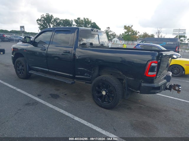 3C6UR5DL7NG168351 RAM 2500 Big Horn  4x4 6'4 Box
