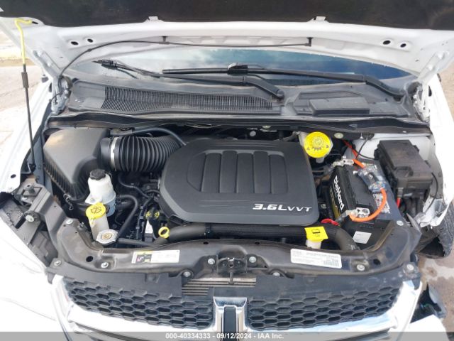 2C4RDGBGXJR296411 Dodge Grand Caravan Se