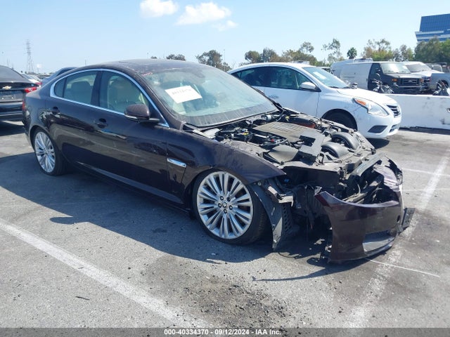 2012 JAGUAR XF SAJWA0HB6CLS50781 Photo 0