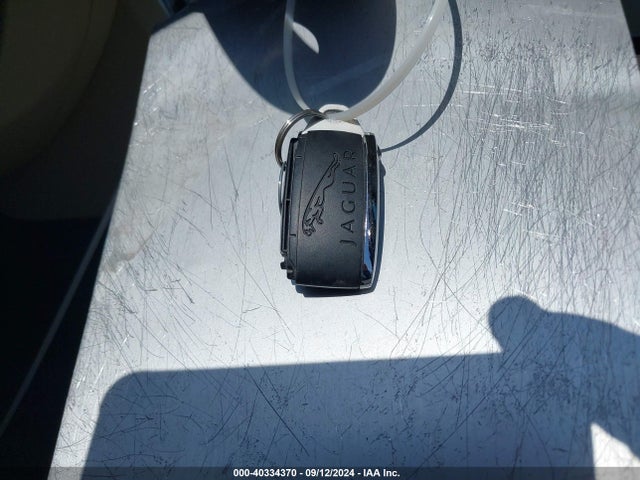 2012 JAGUAR XF SAJWA0HB6CLS50781 Photo 10