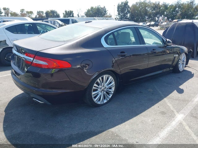 2012 JAGUAR XF SAJWA0HB6CLS50781 Photo 3