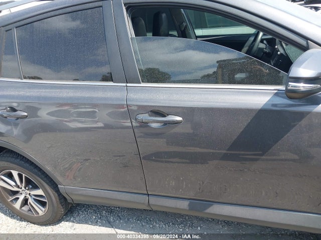 Toyota Rav4 Xle 2018 2T3RFREV9JW729934 Image 13