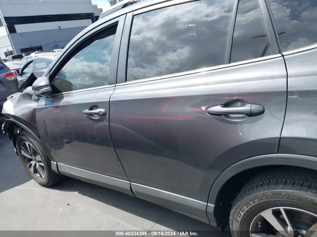 Toyota Rav4 Xle 2018 2T3RFREV9JW729934 Image 14