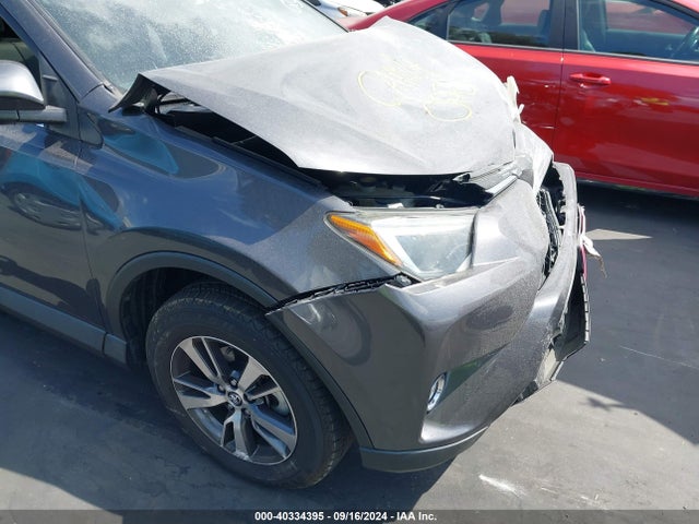 Toyota Rav4 Xle 2018 2T3RFREV9JW729934 Image 17