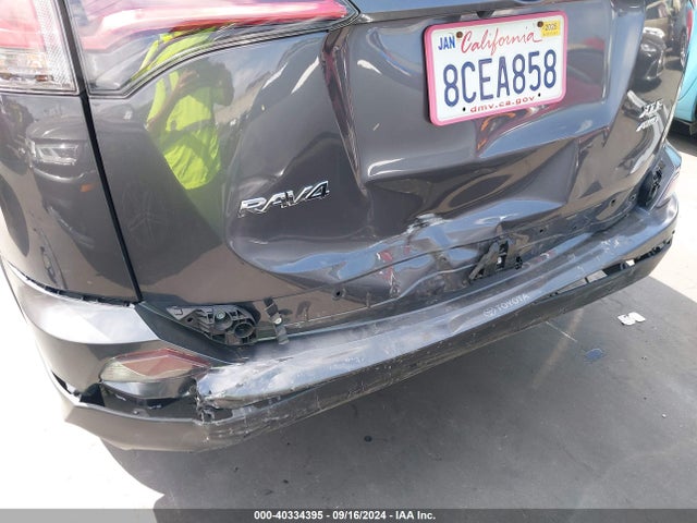 Toyota Rav4 Xle 2018 2T3RFREV9JW729934 Image 18