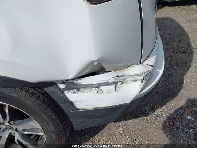 Toyota Rav4 Xle 2018 JTMWFREVXJJ187695 Image 19