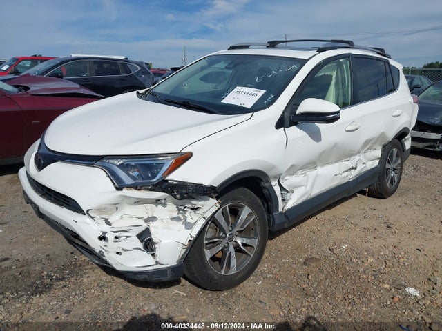 Toyota Rav4 Xle 2018 JTMWFREVXJJ187695 Image 2