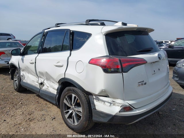Toyota Rav4 Xle 2018 JTMWFREVXJJ187695 Image 3