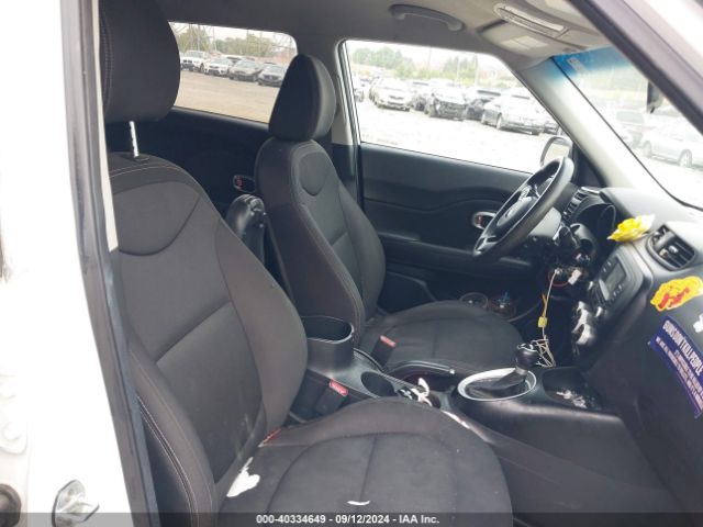 KNDJN2A27G7371658 KIA Soul