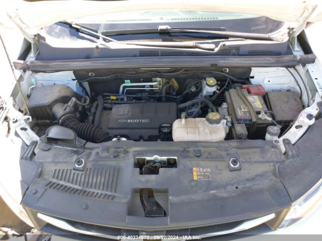 KL7CJKSB0LB045028 Chevrolet Trax Fwd Ls