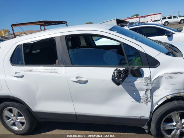 KL7CJKSB0LB045028 Chevrolet Trax Fwd Ls