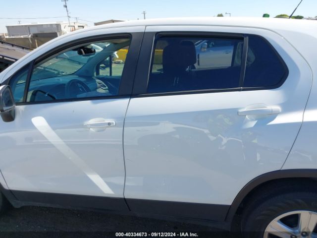 KL7CJKSB0LB045028 Chevrolet Trax Fwd Ls