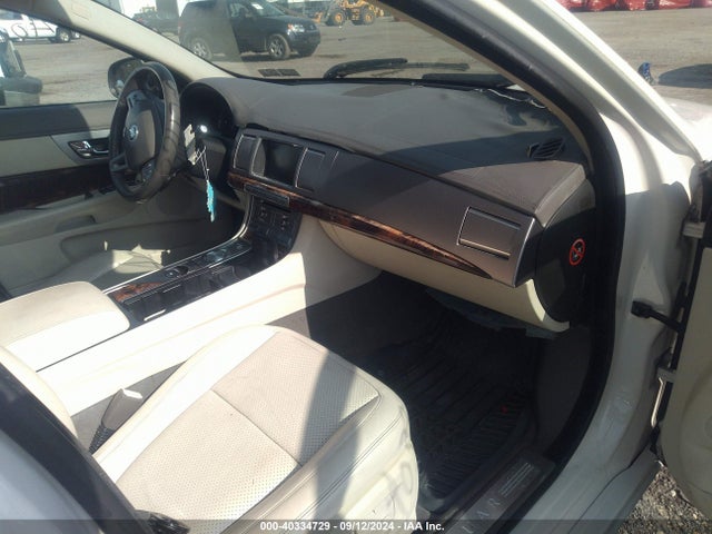 2009 JAGUAR XF SAJWA06B49HR03641 Photo 4