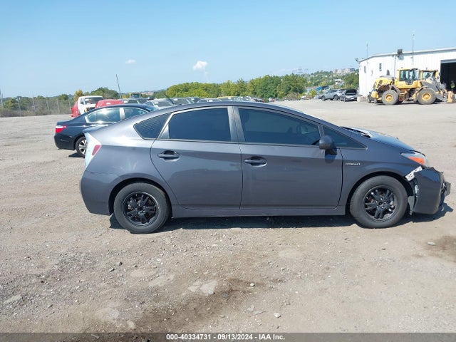 Toyota Prius Three 2015 JTDKN3DU3F1885614 Image 12