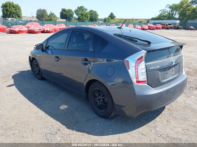 Toyota Prius Three 2015 JTDKN3DU3F1885614 Image 3