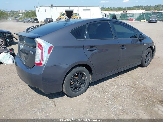 Toyota Prius Three 2015 JTDKN3DU3F1885614 Image 4