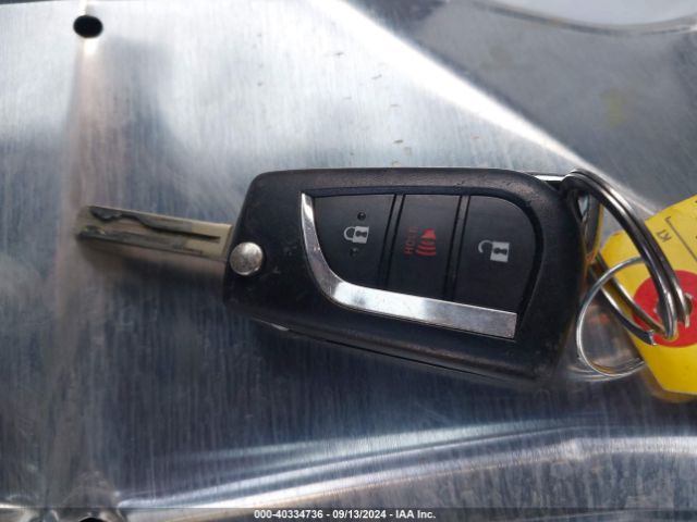 2T3F1RFV3LC085383 Toyota RAV4 LE