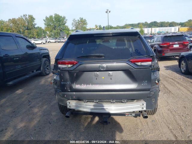 2T3F1RFV3LC085383 Toyota RAV4 LE