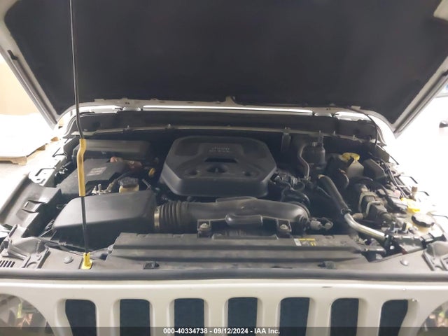 1C4HJXDN0JW306340 Jeep Wrangler Unlimited Sport S 4x4