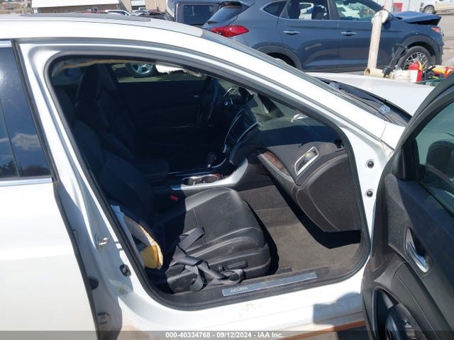 19UUB1F3XHA004003 Acura TLX