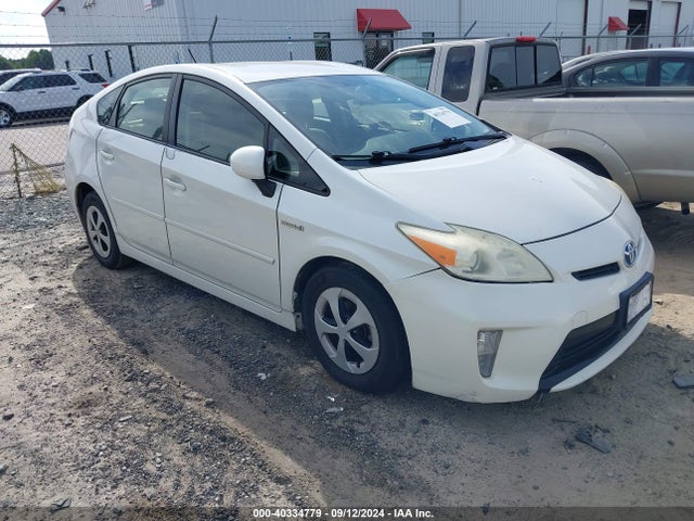 Toyota Prius Two 2014 JTDKN3DU0E1776901 головне зображення