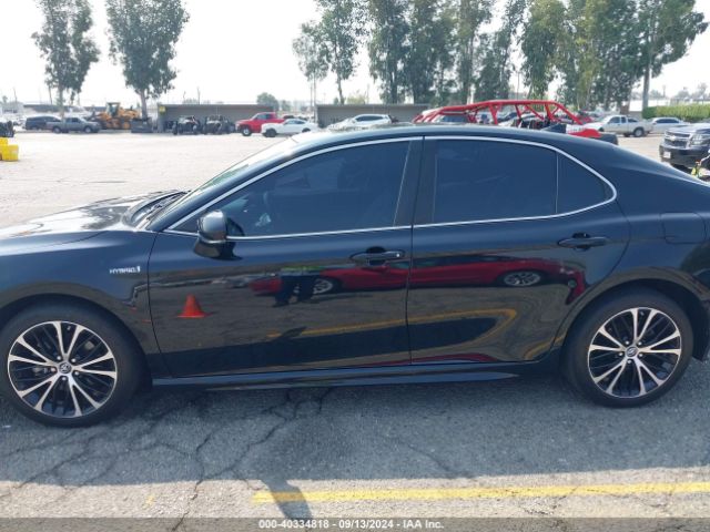 4T1B21HK6JU509143 Toyota Camry Hybrid Se