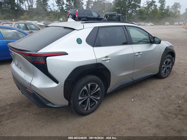 Toyota BZ4X XLE 2023 JTMABACA9PA040350 Image 4