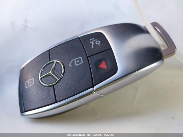 W1N4M4HB4NW260434 Mercedes-Benz Glb 250 4matic