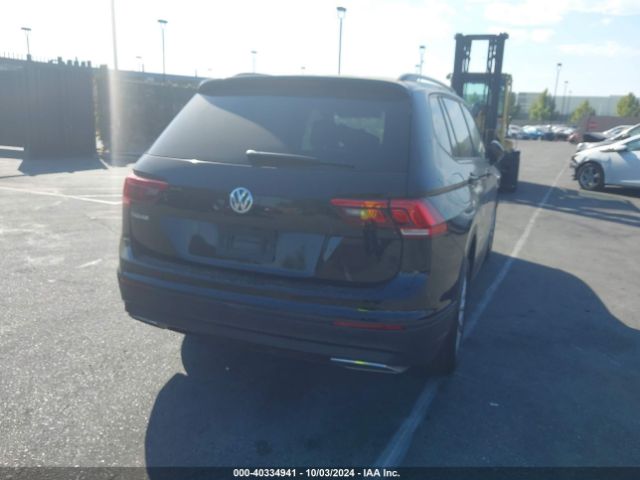 3VV1B7AX2KM090630 Volkswagen Tiguan 2.0t S