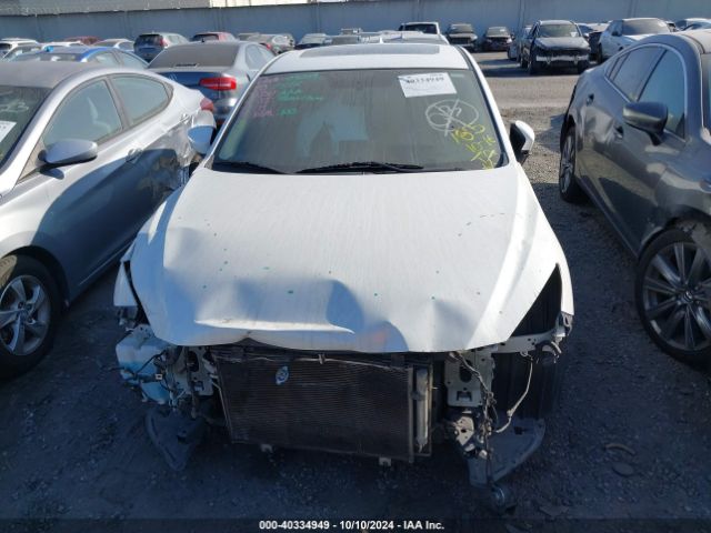 JM1BM1L7XE1191858 Mazda Mazda3 I Touring