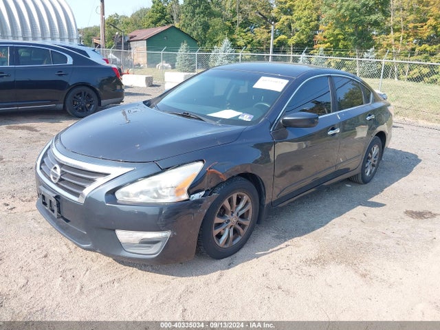 Nissan Altima 2.5 S 2015 1N4AL3AP0FC597611 Image 2