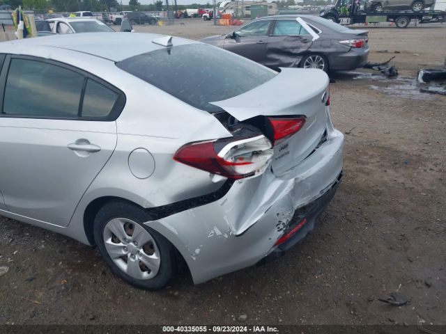 3KPFL4A77JE185757 KIA FORTE LX