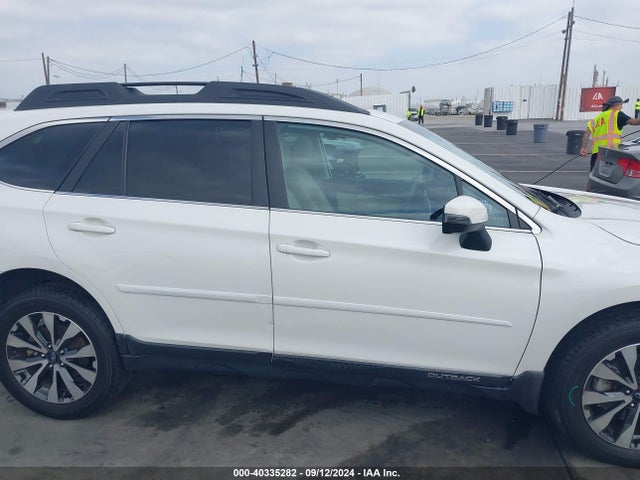 Subaru Outback 2.5i Limited 2015 4S4BSALC8F3209469 Image 13
