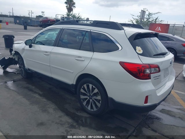 Subaru Outback 2.5i Limited 2015 4S4BSALC8F3209469 Image 3
