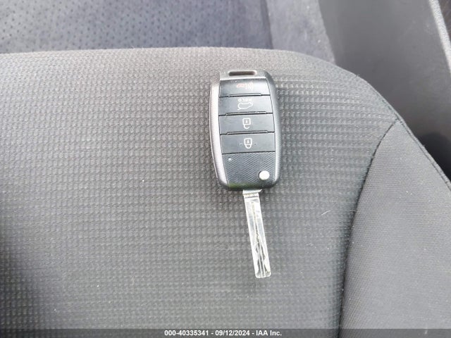 KIA SORENTO LX 2015 5XYKTCA6XFG602945 Image 11