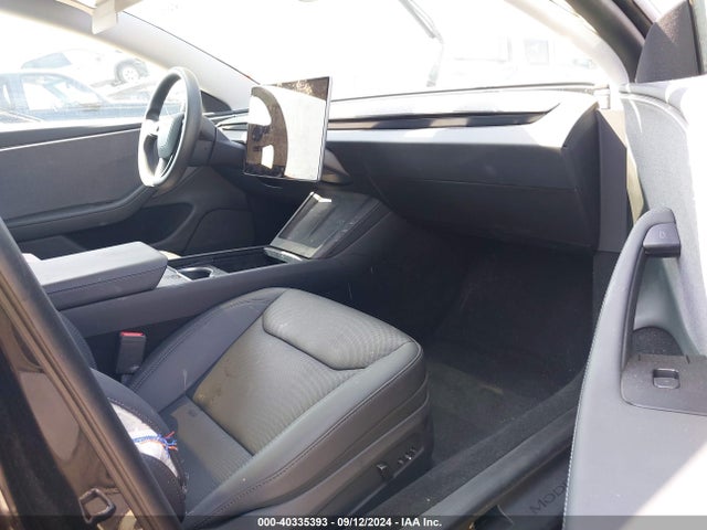 2024 TESLA MODEL 3 5YJ3E1EA5RF724139 Photo 4