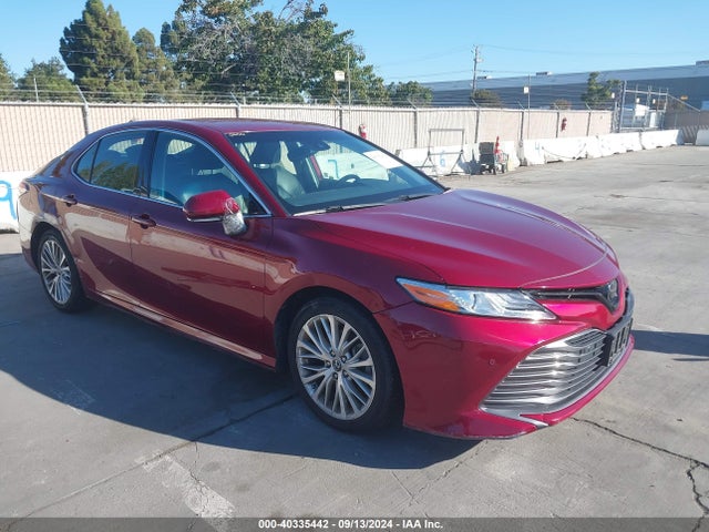 Toyota CAMRY XLE 2018 4T1B11HK6JU592253 zdjęcie główne