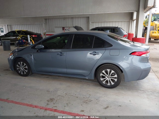 Toyota Corolla Hybrid Le 2022 JTDEAMDE0NJ047305 Image 14