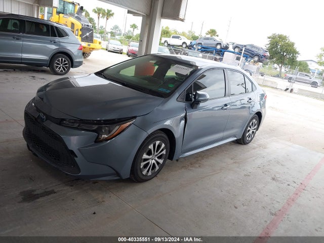 Toyota Corolla Hybrid Le 2022 JTDEAMDE0NJ047305 Image 2