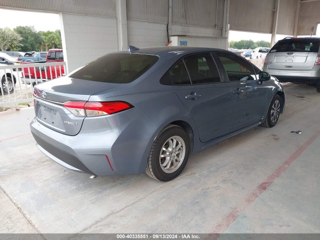 Toyota Corolla Hybrid Le 2022 JTDEAMDE0NJ047305 Image 4