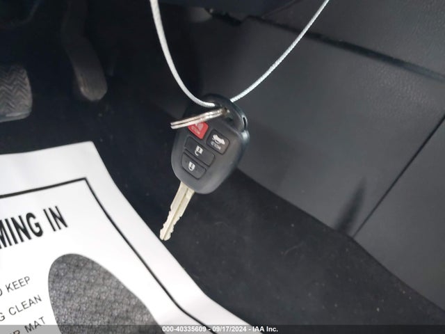 Toyota COROLLA LE 2016 5YFBURHE6GP473578 Image 11
